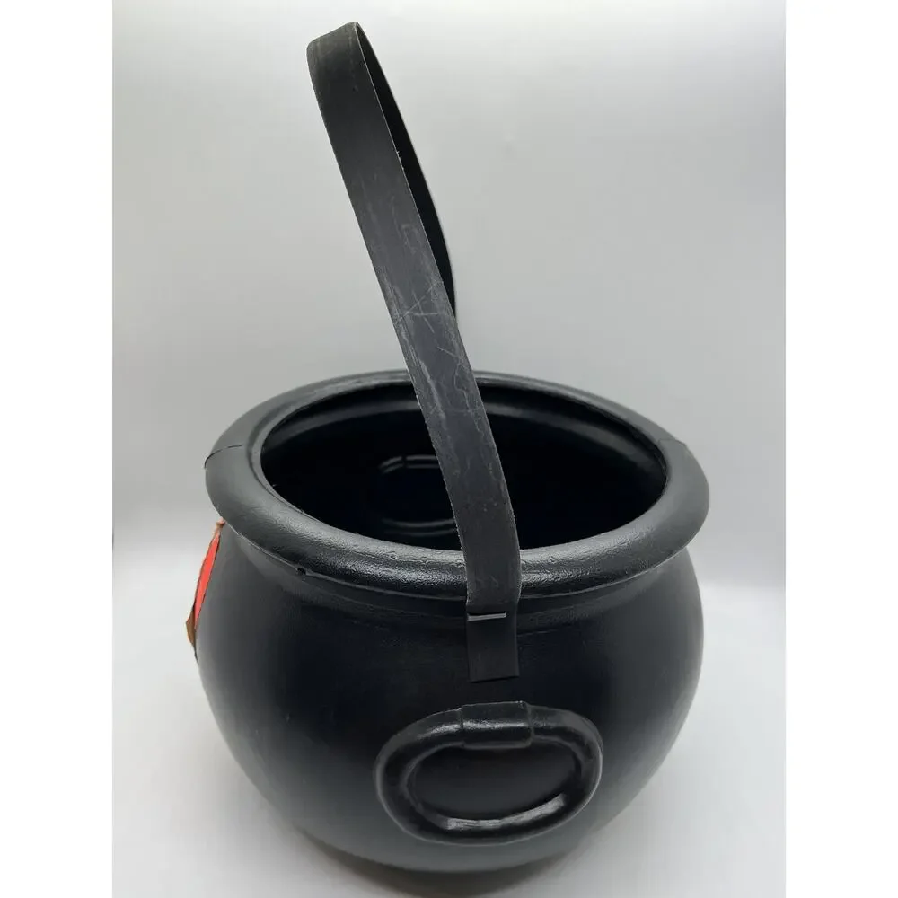 1987 Union Products witch kettle 1453 with stickers cauldron blow mold halloween